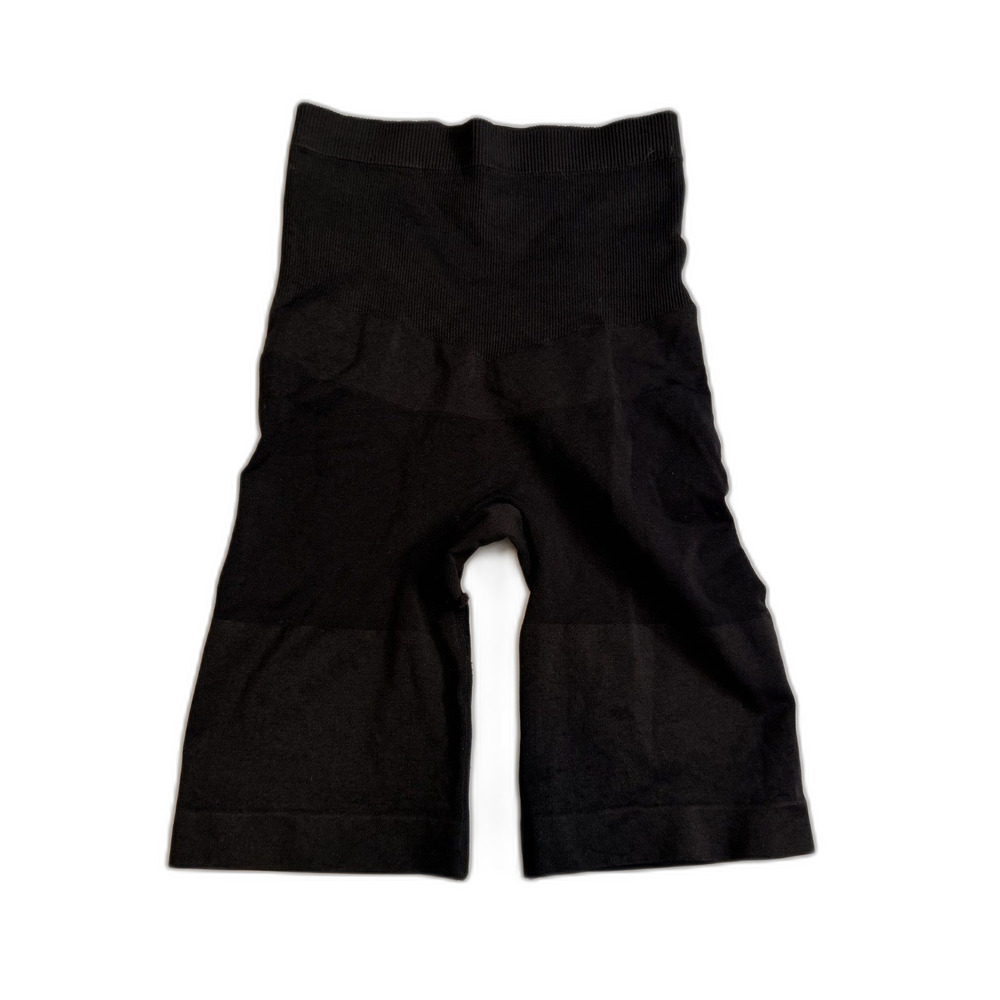 IZOD Seamless Shapewear Shorts Size Medium Black Butt Scrunch Body Shaper